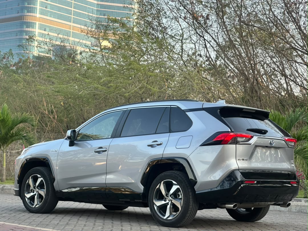 TOYOTA RAV4 GR SPORT thumbnail 9